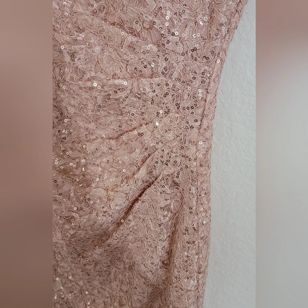 Vince Camuto Size 4 Pale Pink Sequin And Lace Dress - Picture 4 of 7